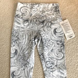 NWT Lululemon High Rise Leggings- hard to find!